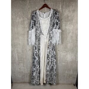 Vintage Cardinal Floral Renaissance Maxi Dress Lace Bell Sleeve Grey White Fair